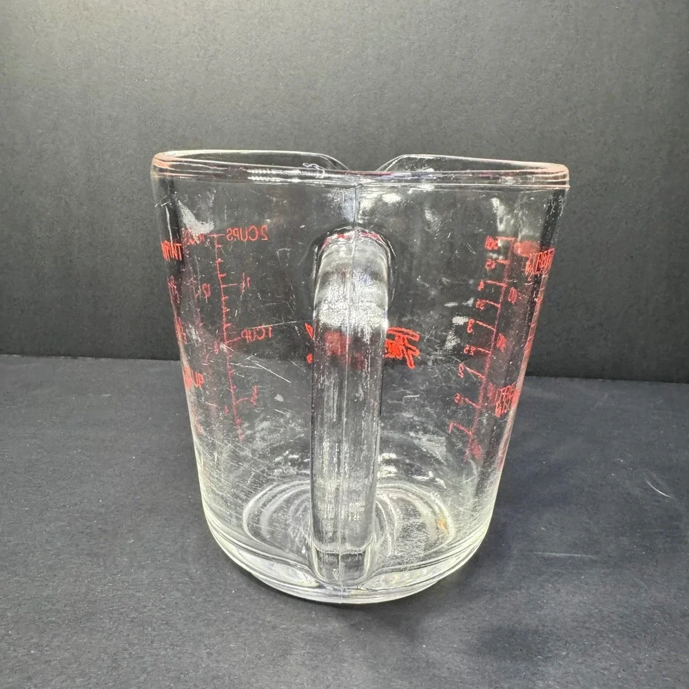 Vintage Anchor Hocking Fire-King 2 Cup Glass Measuring Cup Red Letter‎ D Handle